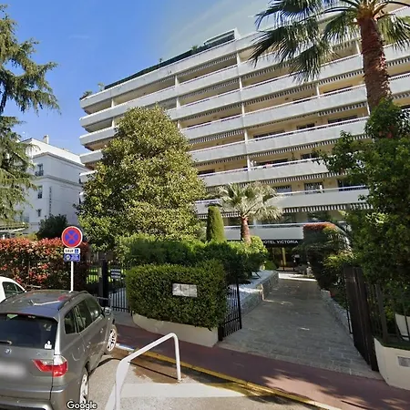 Victoria 200 M Carlton & Croisette Cannes