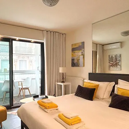 Victoria 200 M Carlton & Croisette Apartment *